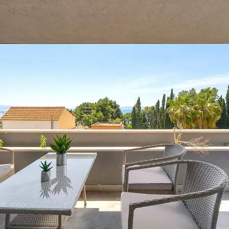 Amazing Kasjuni With Garrage