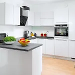 Apartman Amazing Kasjuni With Garrage