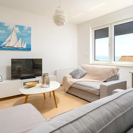 Appartamento Amazing Kasjuni With Garrage