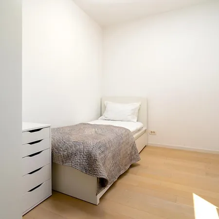 Amazing Kasjuni With Garrage