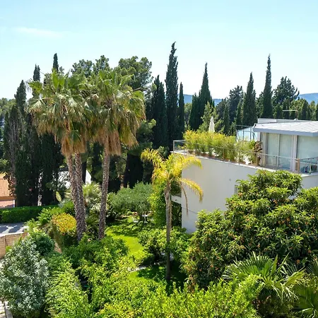 Amazing Kasjuni With Garrage Split